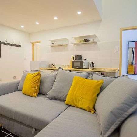 2 Bedroom Flat In The Dob Street, Venus Budapest Eksteriør bilde