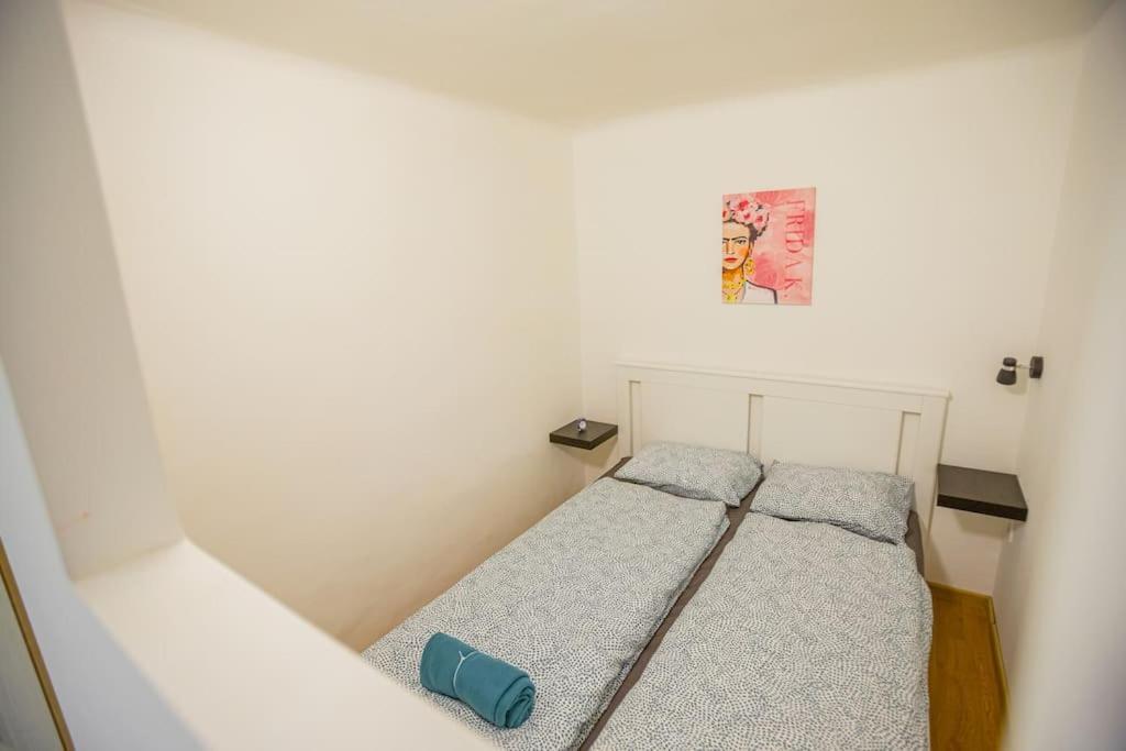 2 Bedroom Flat In The Dob Street, Venus Budapest Eksteriør bilde