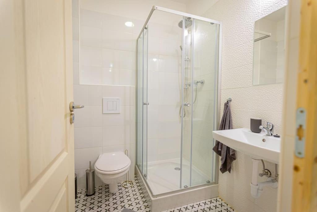 2 Bedroom Flat In The Dob Street, Venus Budapest Eksteriør bilde